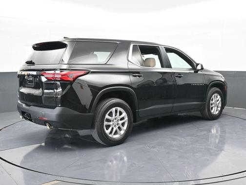 2022 Chevrolet Traverse LS
