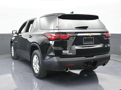 2022 Chevrolet Traverse LS