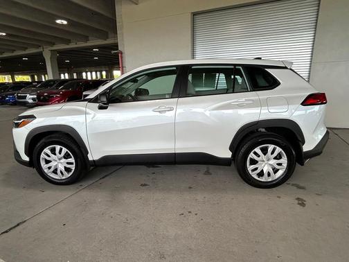 Wind Chill Pearl 2024 Toyota Corolla Cross L