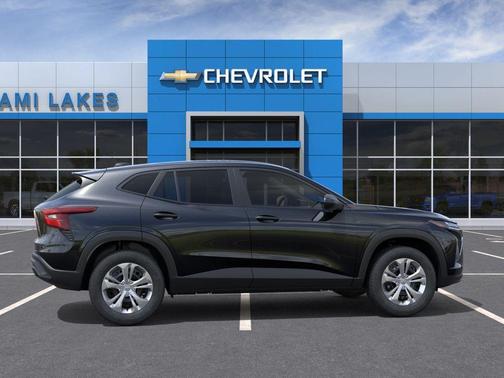 Black Metallic 2026 Chevrolet Trax LS