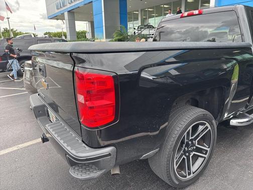 2017 Chevrolet Silverado 1500 Custom