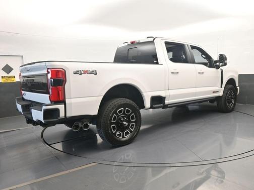 White Metallic 2026 Ford F-250 Platinum