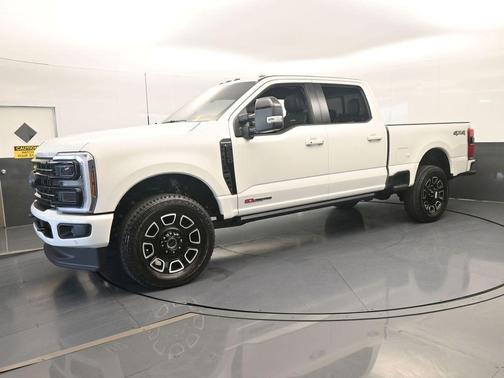 White Metallic 2026 Ford F-250 Platinum