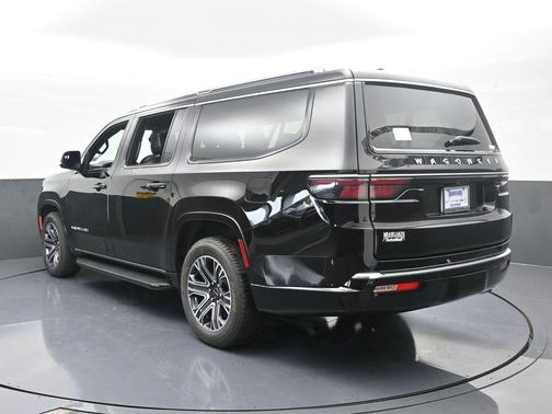 2025 Jeep Wagoneer L Base