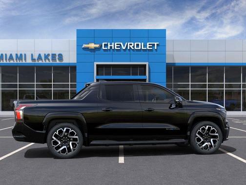2025 Chevrolet Silverado EV RST