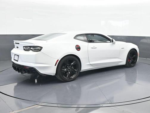 2021 Chevrolet Camaro LT1