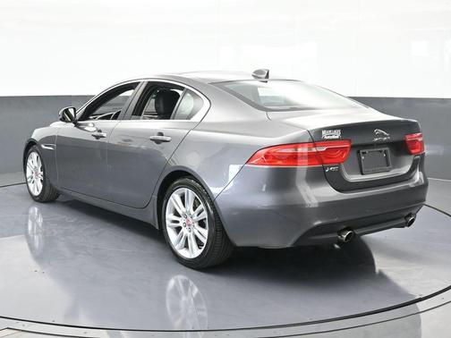 2019 Jaguar XE 25t Premium