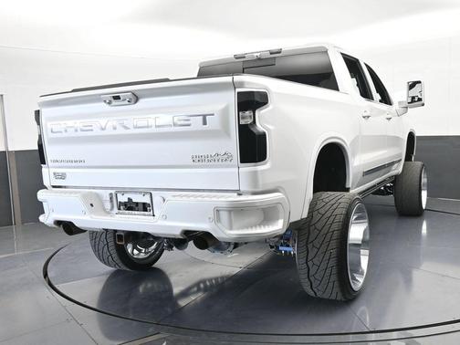 2022 Chevrolet Silverado 1500 High Country