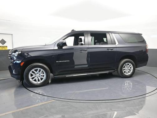 2023 Chevrolet Suburban LT
