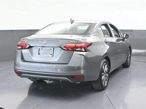 2023 Nissan Versa 1.6 SV