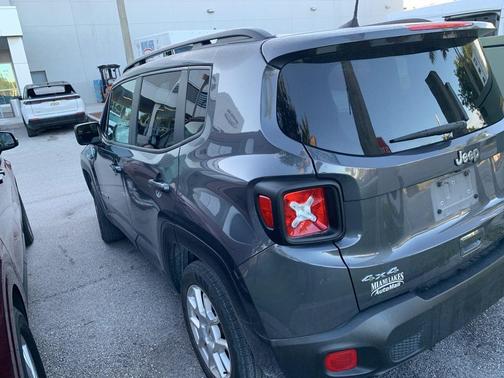2022 Jeep Renegade Latitude