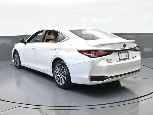 2022 Lexus ES 300h 300H