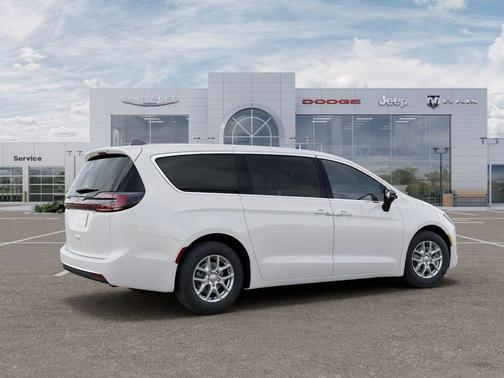 Bright White Clearcoat 2027 Chrysler Pacifica SELECT