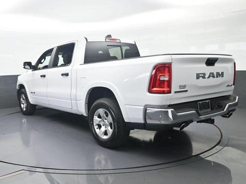 Bright White Clearcoat 2025 RAM 1500 Big Horn/Lone Star