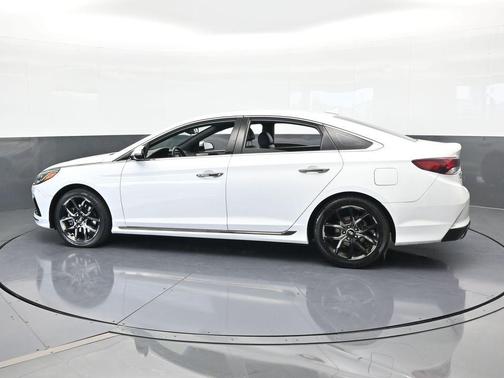 2018 Hyundai SONATA Sport 2.0T