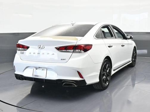 2018 Hyundai SONATA Sport 2.0T