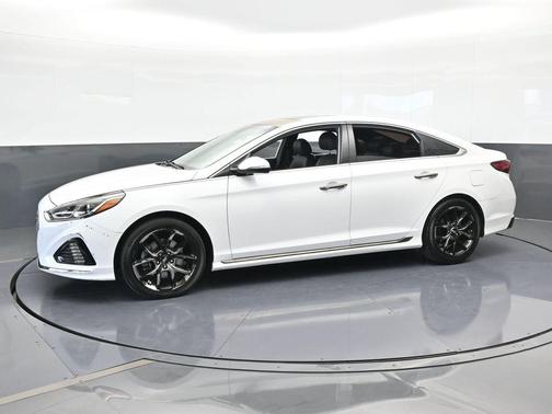 2018 Hyundai SONATA Sport 2.0T