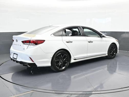 2018 Hyundai SONATA Sport 2.0T