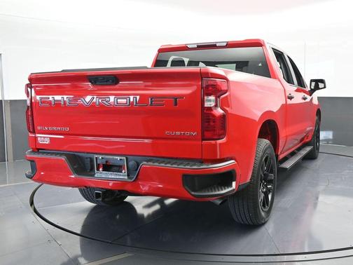 2024 Chevrolet Silverado 1500 Custom