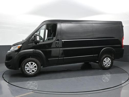2025 RAM ProMaster 1500 Low Roof
