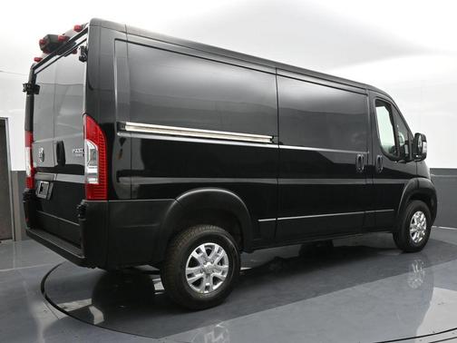 2025 RAM ProMaster 1500 Low Roof