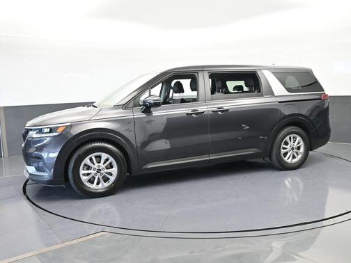 2022 Kia Carnival LXS