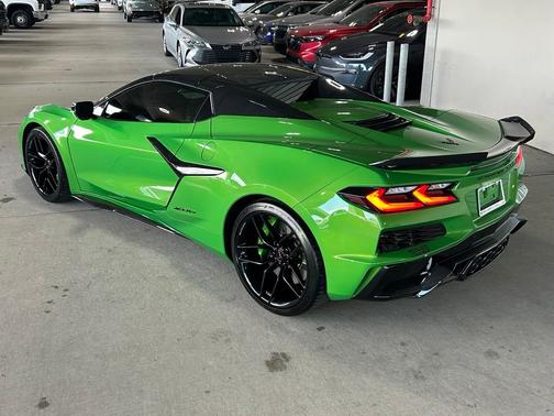 Roswell Green Metallic 2026 Chevrolet Corvette Z06