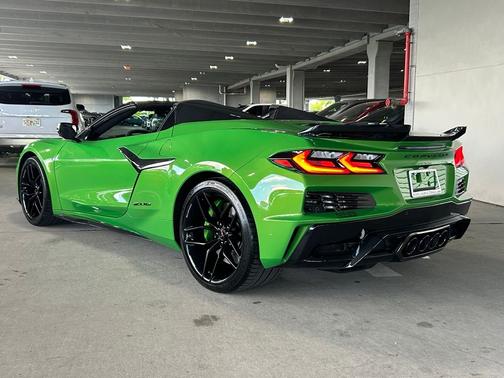Roswell Green Metallic 2026 Chevrolet Corvette Z06