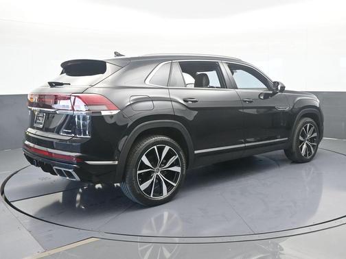 2024 Volkswagen Atlas Cross Sport 2.0T SEL Premium R-Line