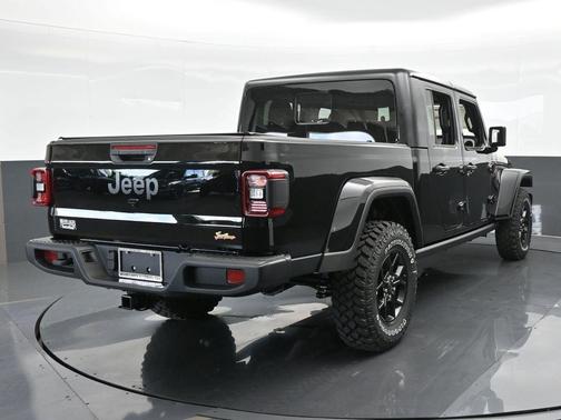 2024 Jeep Gladiator Sport