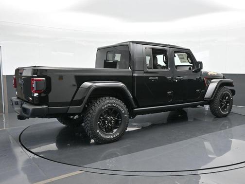 2024 Jeep Gladiator Sport