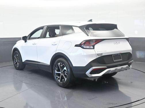 2025 Kia Sportage EX