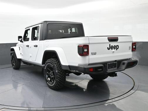 2026 Jeep Gladiator Sport