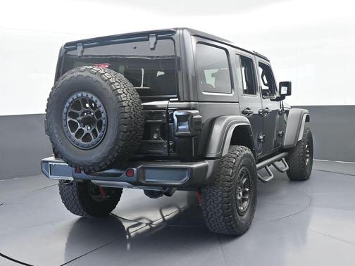 Black Clearcoat 2022 Jeep Wrangler Unlimited Sport