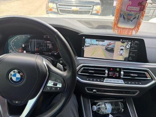 White Metallic 2023 BMW X5 xDrive40i
