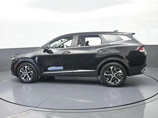 Ebony Black 2024 Kia Sportage EX