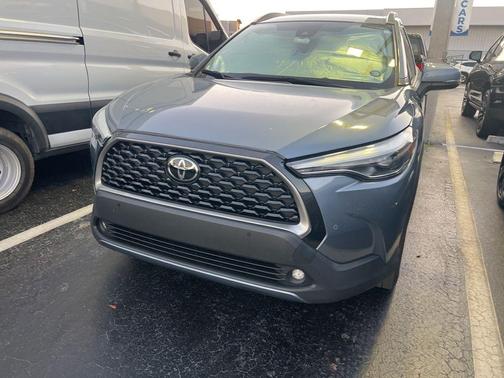 2022 Toyota Corolla Cross XLE