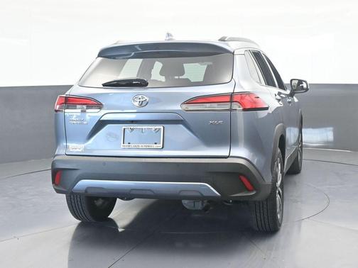 2022 Toyota Corolla Cross XLE
