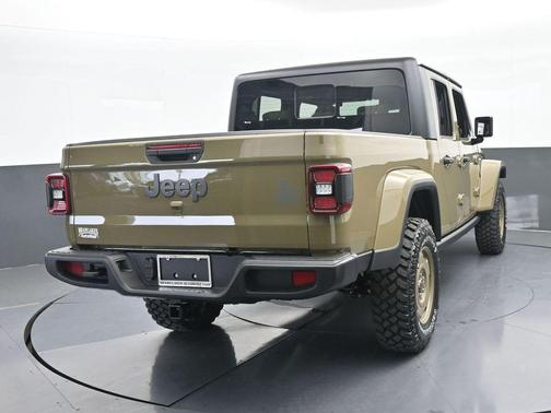 2026 Jeep Gladiator Sport