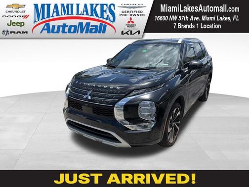 Black 2022 Mitsubishi Outlander SEL