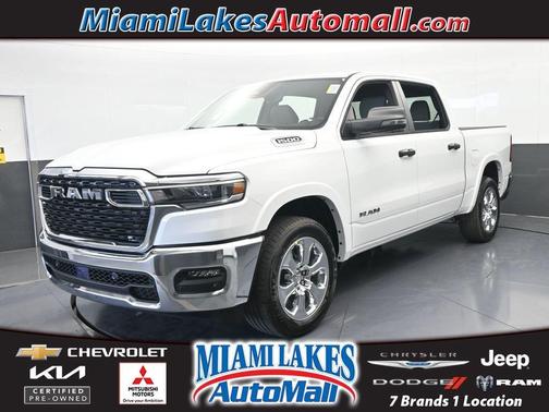 Bright White Clearcoat 2026 RAM 1500 Big Horn/Lone Star