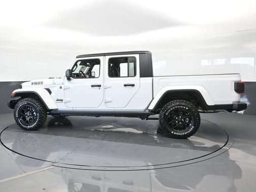 2024 Jeep Gladiator Sport