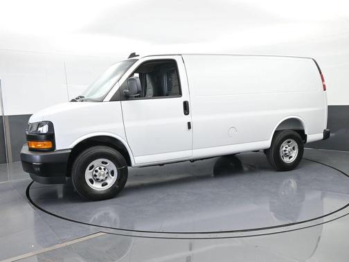 2025 Chevrolet Express 2500 Work Van