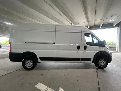 Bright White Clearcoat 2023 RAM ProMaster 2500 High Roof