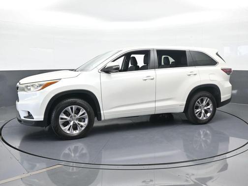 2015 Toyota Highlander LE