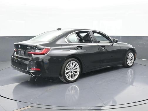 2024 BMW 330 i