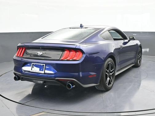 2020 Ford Mustang EcoBoost