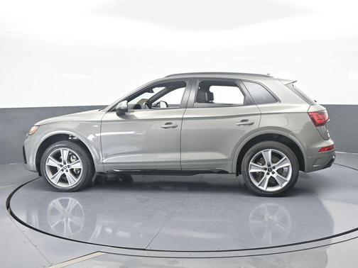 2025 Audi Q5 45 S line quattro Premium