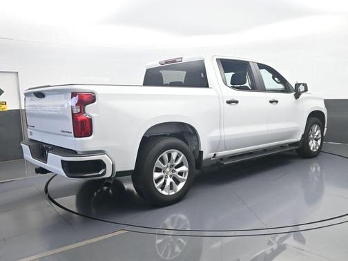 Summit White 2025 Chevrolet Silverado 1500 Custom