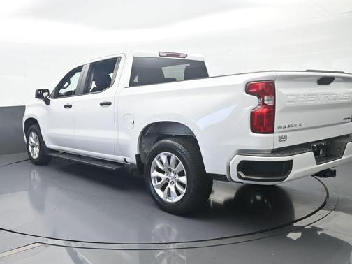 Summit White 2025 Chevrolet Silverado 1500 Custom